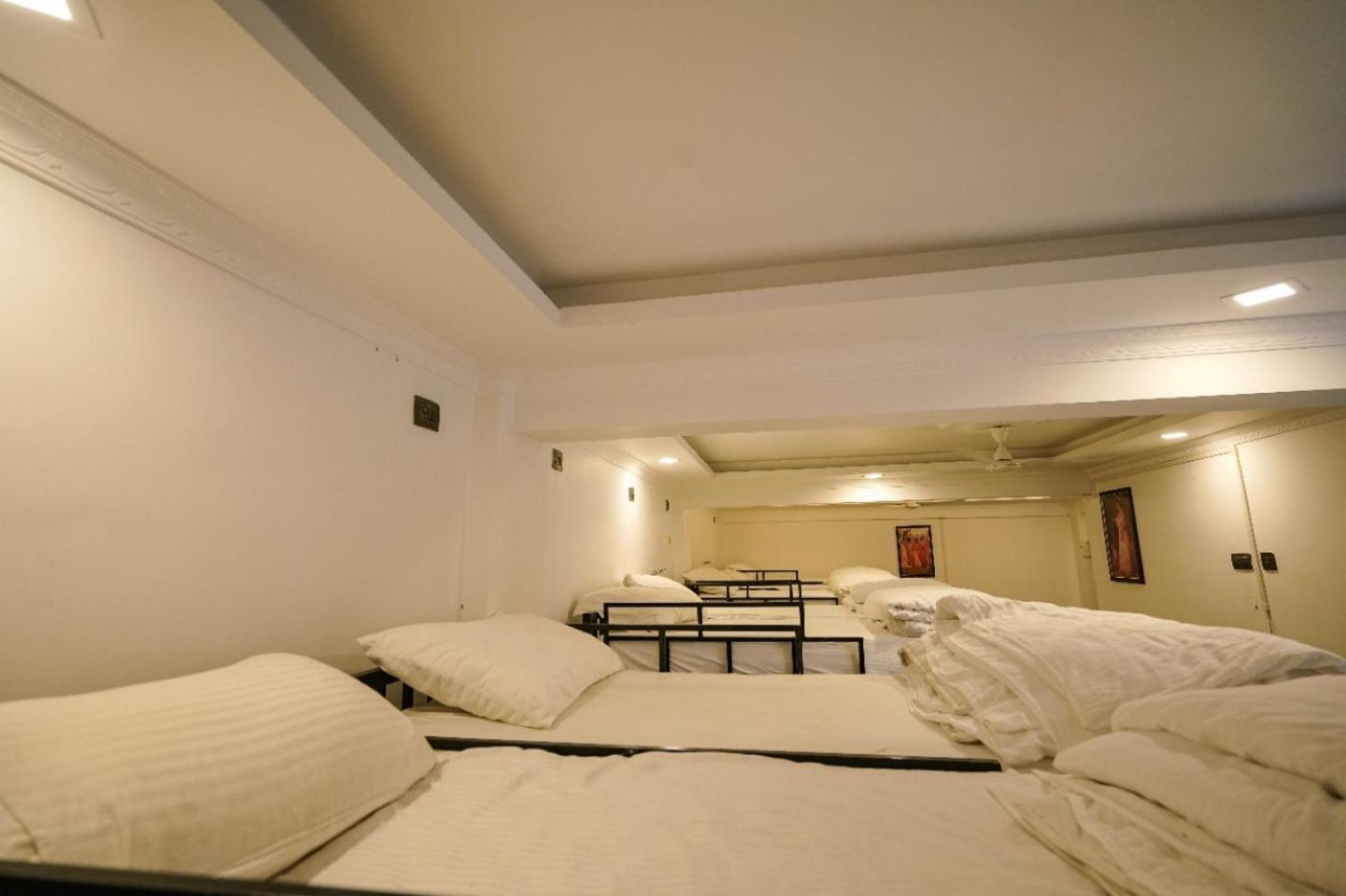 Lumino Winter Castle Hotel Pooppara Buitenkant foto